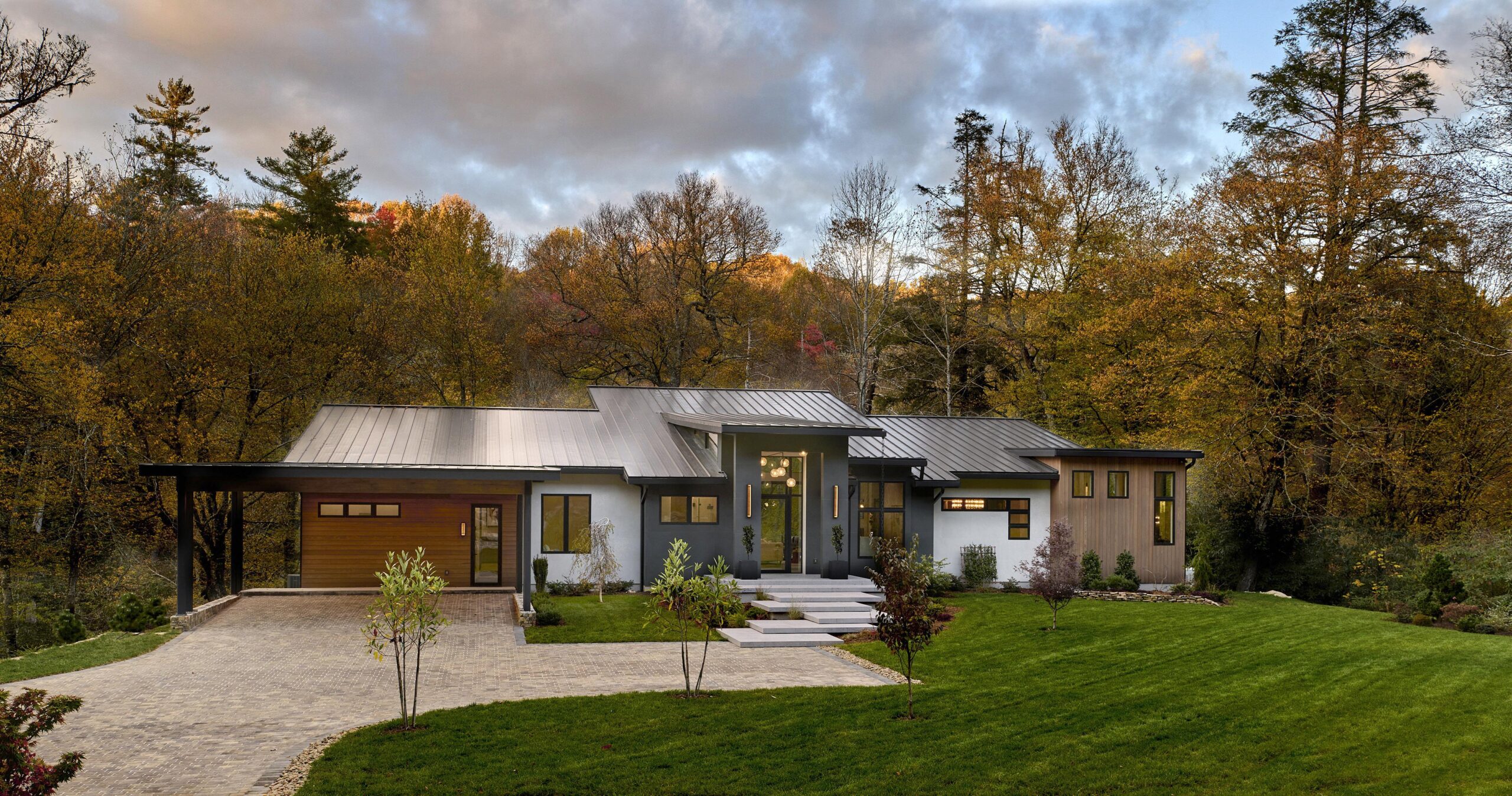 _house_with_a_clock_on_the_front_brdb_highlands_nc_exterior-details_natural_light