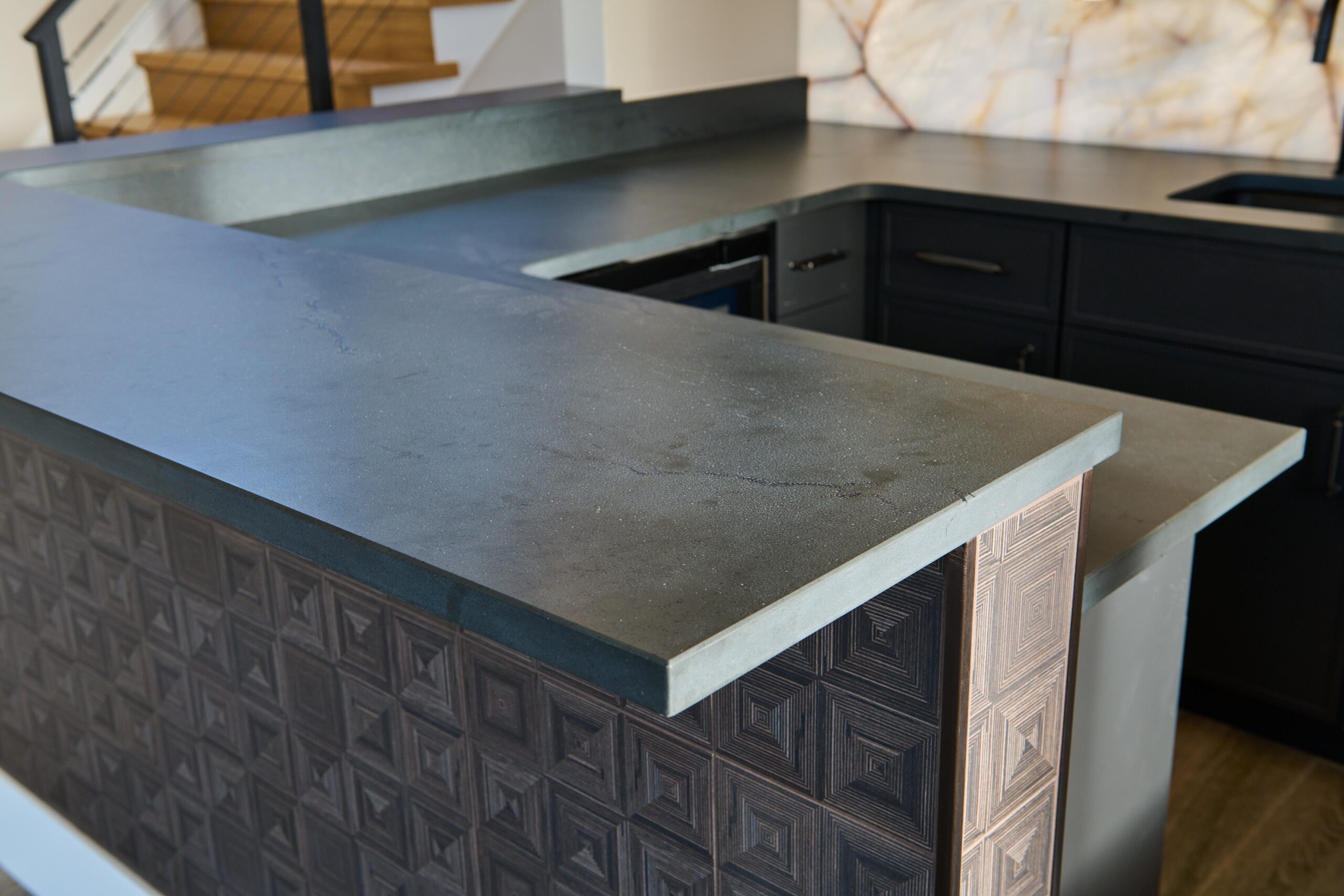 a kitchen counter with a black counter top enter keywords to append scaled
